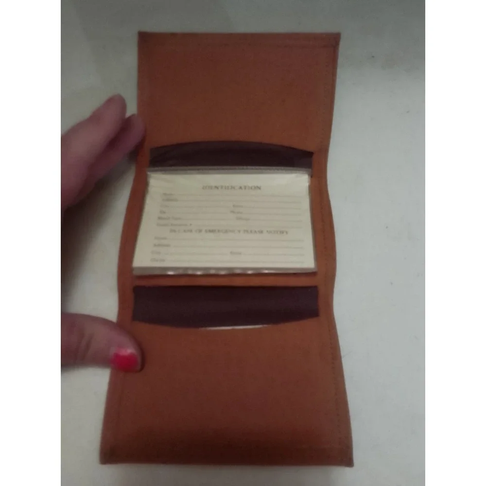 Mens Leather Tan Colored‎ Dallas Cowboys Trifold Wallet